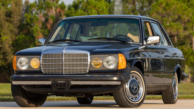 1977 Mercedes Benz 240D