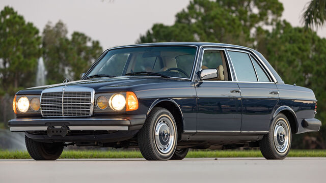 1977 Mercedes Benz 240D