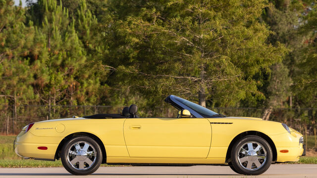 2002 Ford Thunderbird