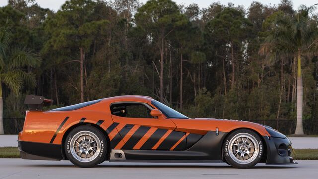 2004 Dodge Viper Competition Coupe