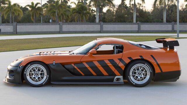 2004 Dodge Viper Competition Coupe